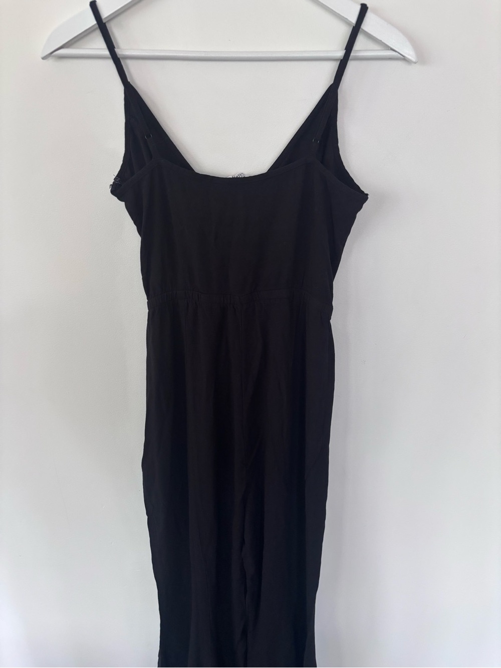 Bb Dakota Black V-Neck Wide Flutter Leg Jumpsuit Sz 2 / XS - Picture 6 of 8